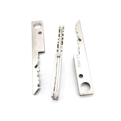 304 Steel Sheet Metal Injection Moulding Fabrikasi Bagian Mesin Key Blade