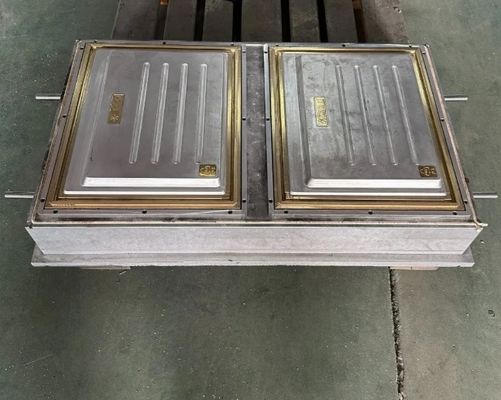ABS / PA66 / PP / PC / PMMA Plastic Vacuum Forming Door Mold